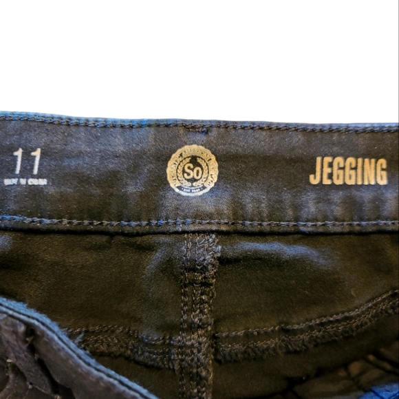 NEW SO Juniors Size 11 Black Jeggings 29.5" Inseam - Picture 4 of 5
